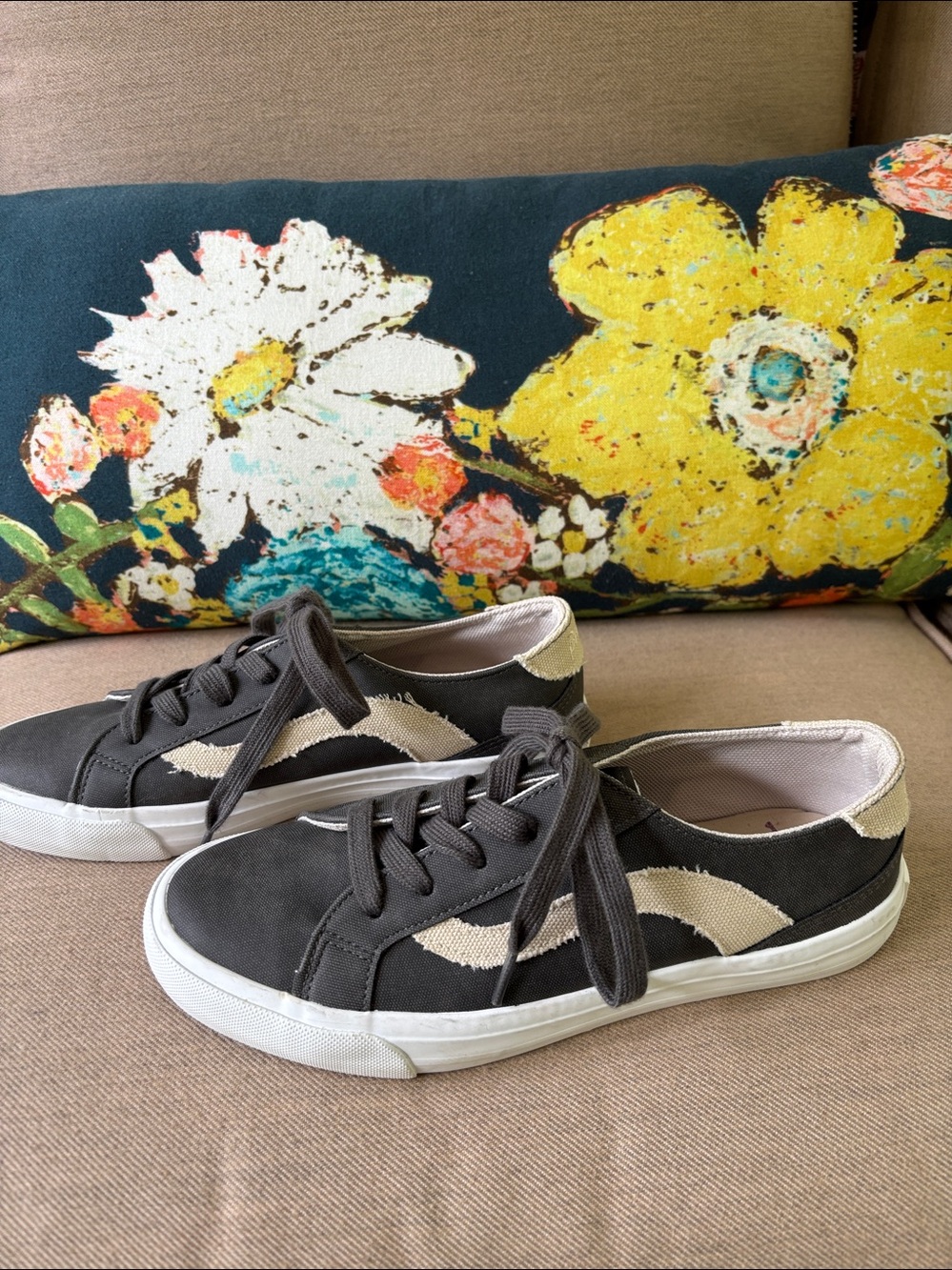 Blowfish Gray Canvas Low-Top Sneakers with Cream Accents - Picture 2 of 4
